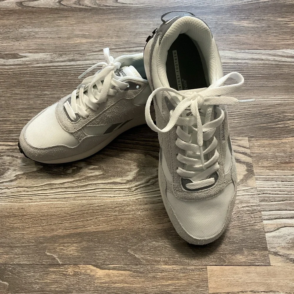 Reebok Classic AZ White and Grey Sneakers 7.5 NWOT